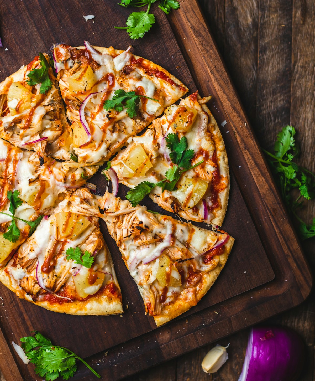 Pizza frisch aus dem Ofen